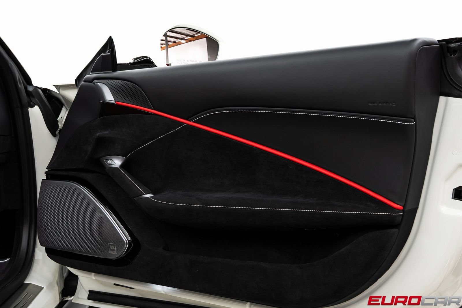 Used 2025 Ferrari Roma Spider RWD image 27