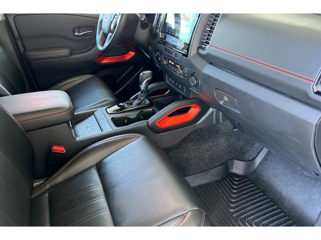 Used 2023 Nissan Frontier PRO-4X w/ Pro-4X Premium Package image 17