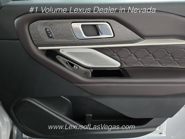 Used 2025 Ford Explorer Platinum w/ LUX Leather Package AWD/4WD image 26