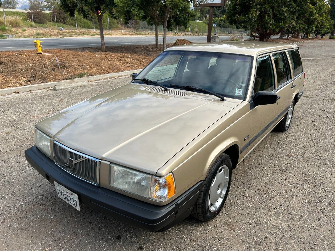 Used 1991 Volvo 740 Wagon image 3