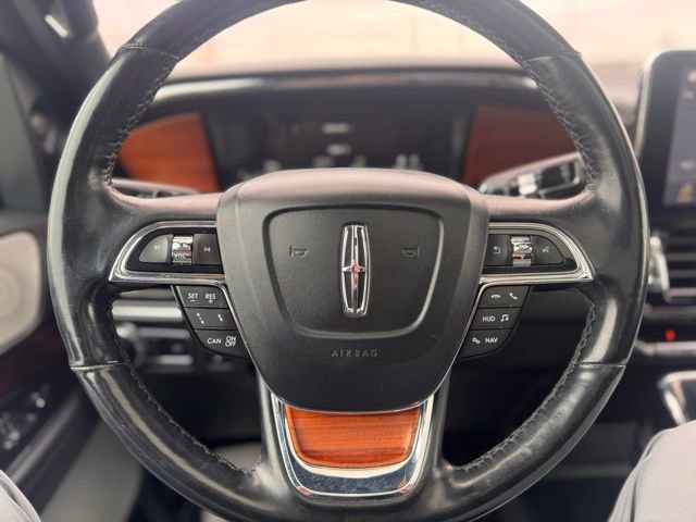 Used 2019 Lincoln Navigator L Reserve AWD/4WD image 9
