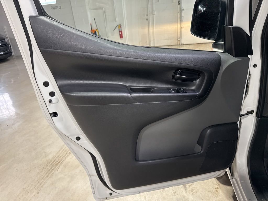 Used 2019 Nissan NV200 S FWD image 25