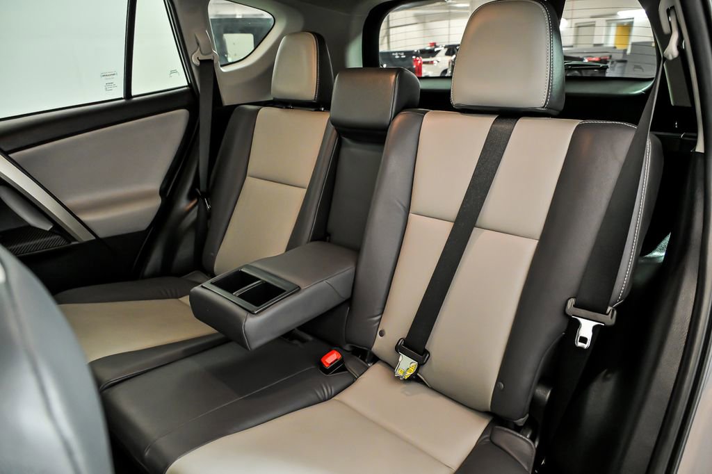 Used 2015 Toyota RAV4 Limited w/ Technology Package AWD/4WD image 16