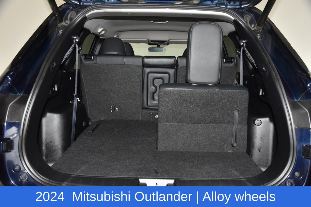Used 2024 Mitsubishi Outlander SE AWD/4WD image 30