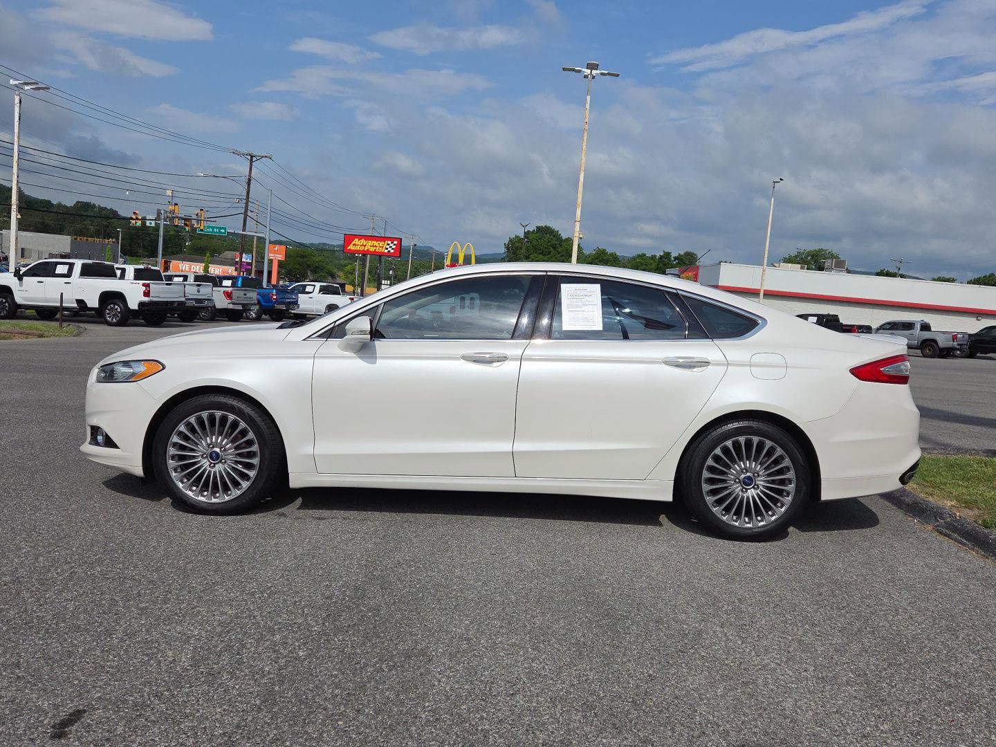 Used 2016 Ford Fusion Titanium FWD image 6