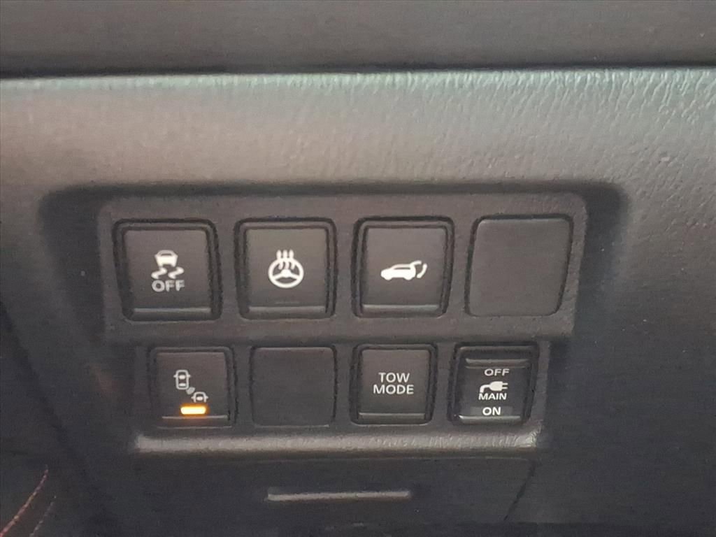 Used 2020 Nissan Pathfinder SL FWD image 22