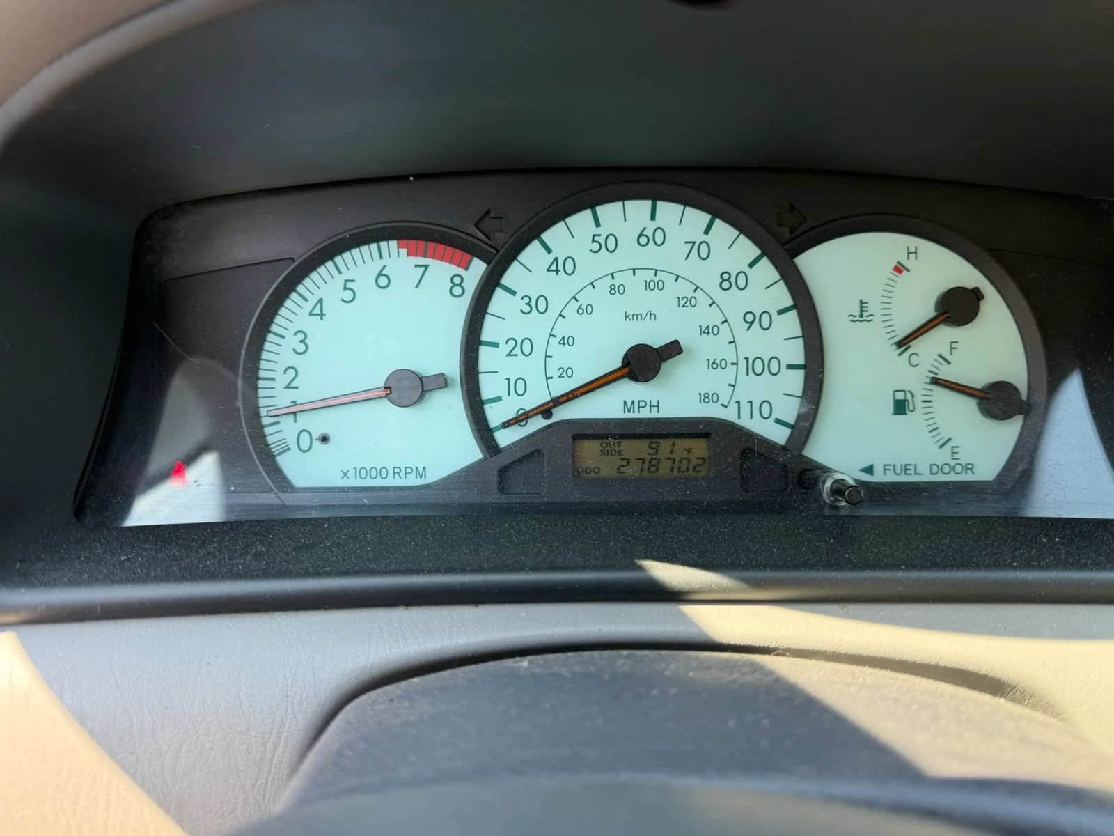 Used 2004 Toyota Corolla LE FWD image 13