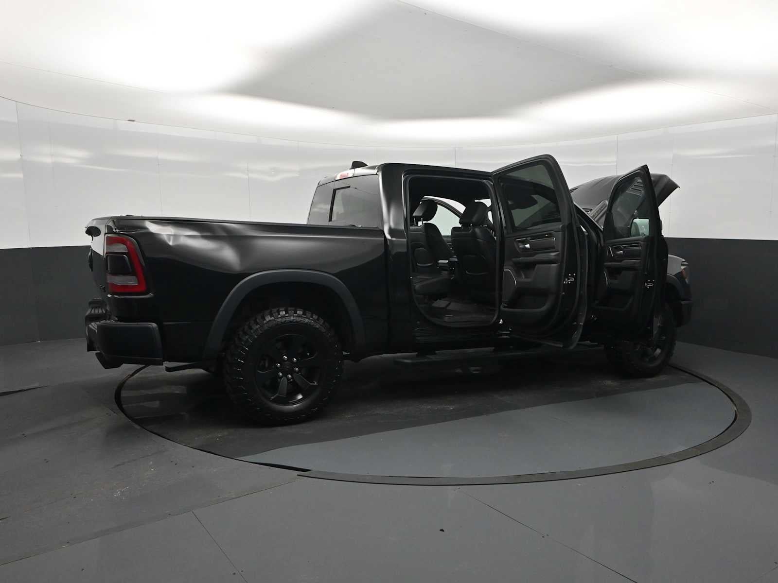 Used 2020 RAM 1500 Rebel w/ Rebel Level 2 Equipment Group AWD/4WD image 28