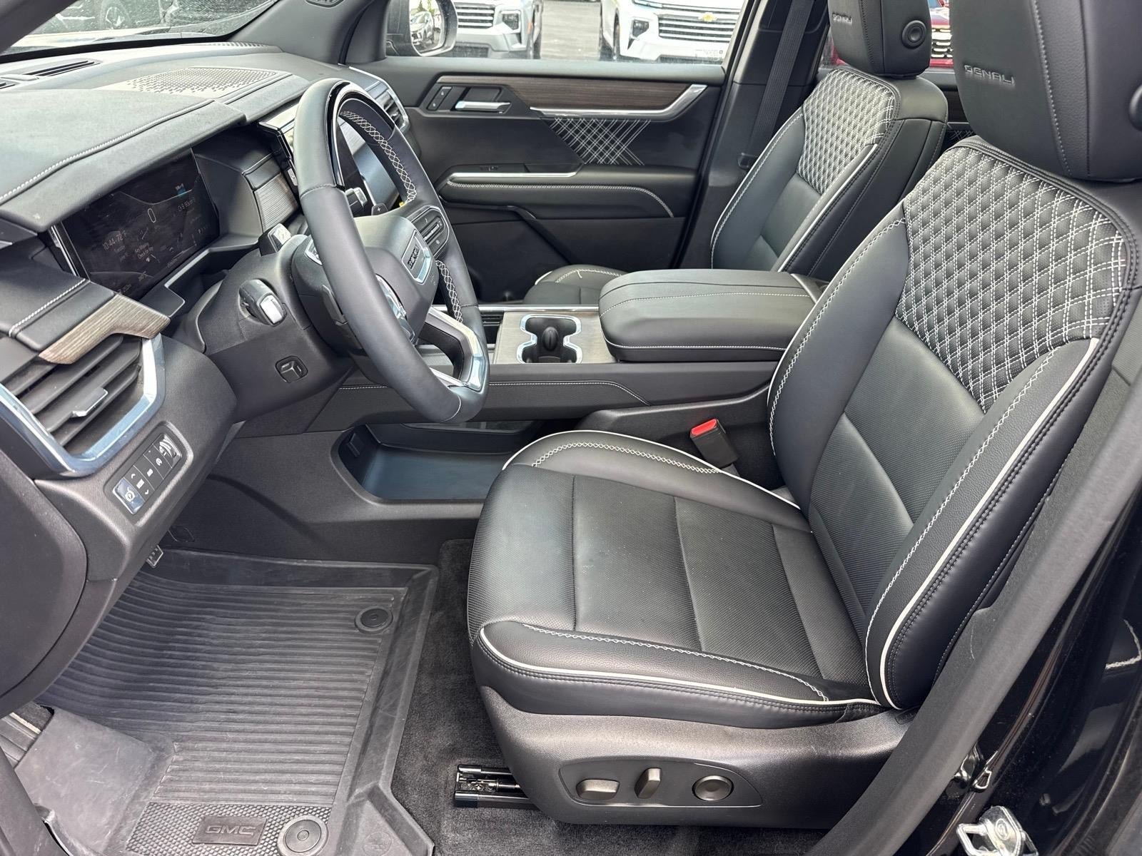 Used 2026 GMC Acadia Denali w/ Super Cruise Package AWD/4WD image 5