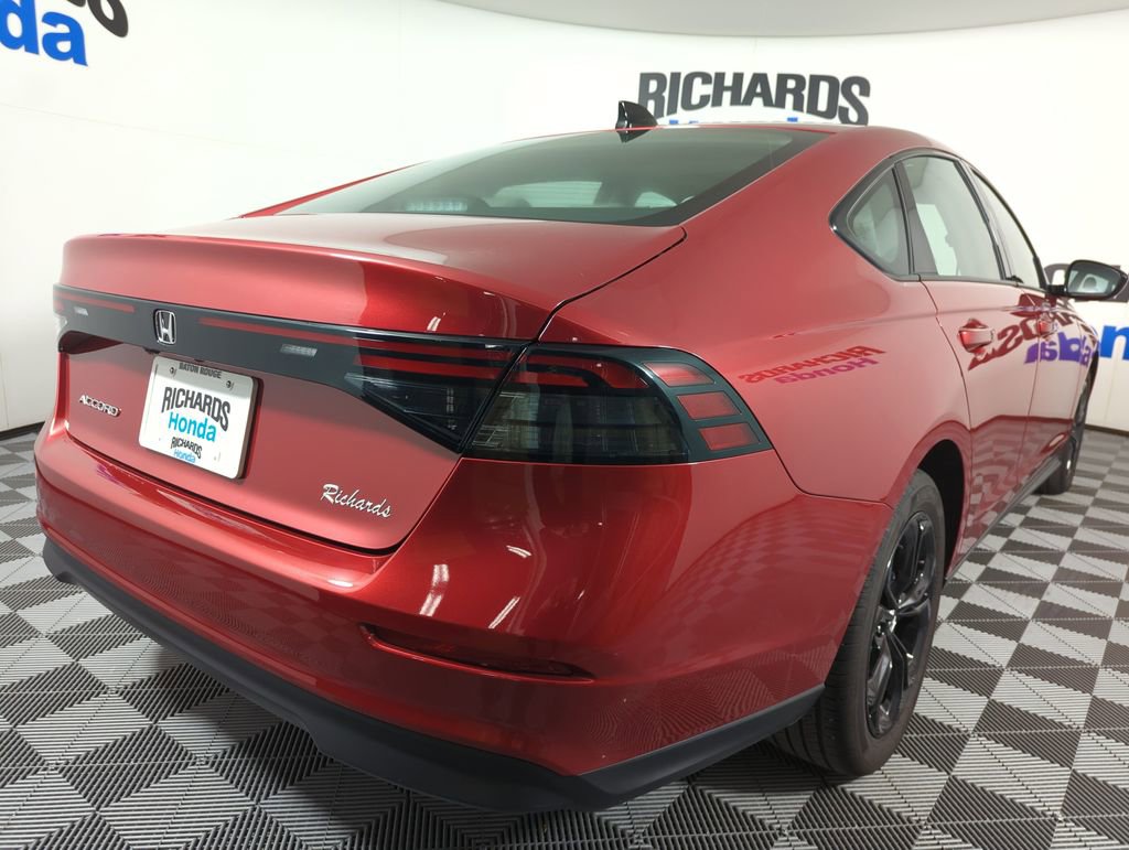 Certified 2025 Honda Accord SE image 6