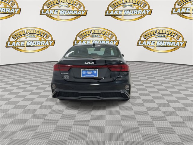 Used 2024 Kia Forte LXS image 2
