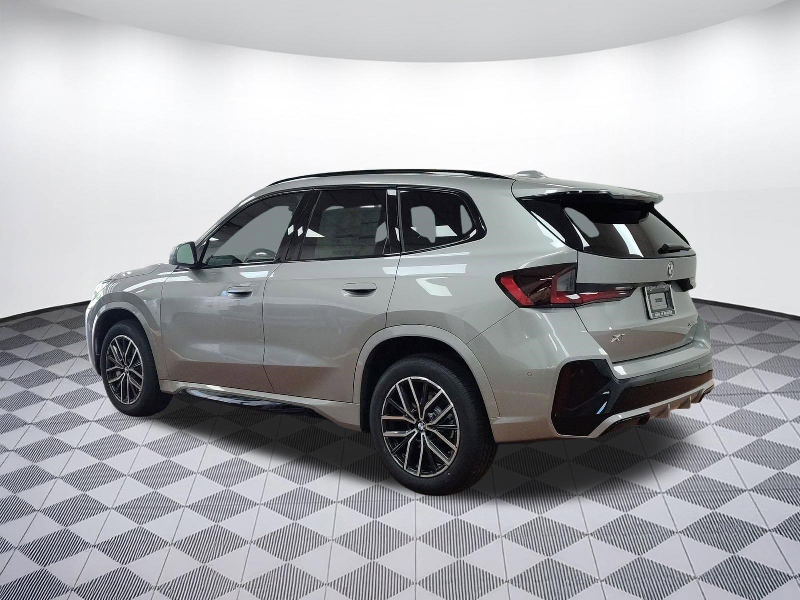 Used 2026 BMW X1 xDrive28i w/ M Sport Package image 3