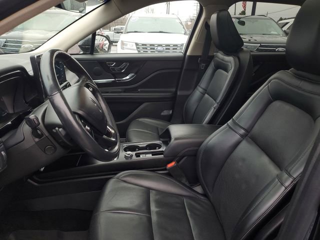 Used 2023 Lincoln Corsair Reserve w/ Equipment Group 201A image 12