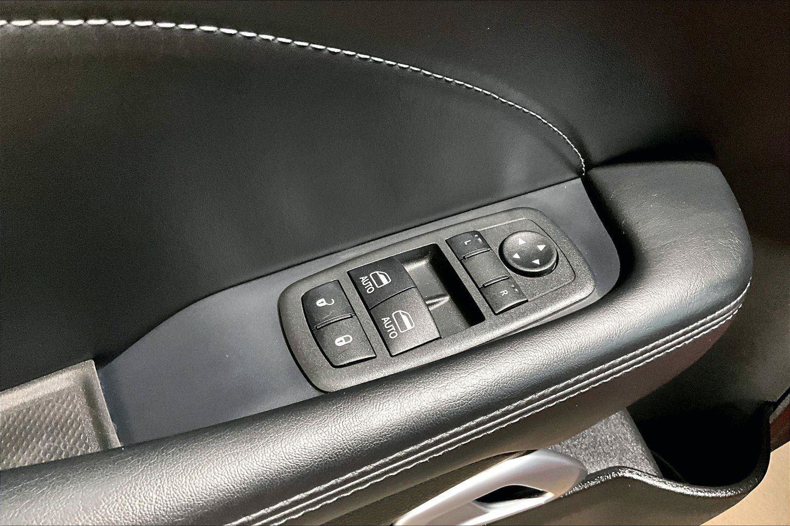 Used 2022 Dodge Challenger R/T Scat Pack w/ Plus Package RWD image 36