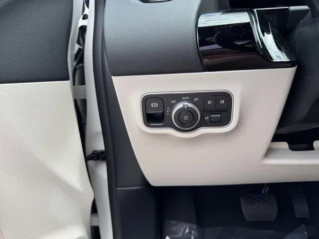 New 2025 Mercedes-Benz GLA 250 image 10