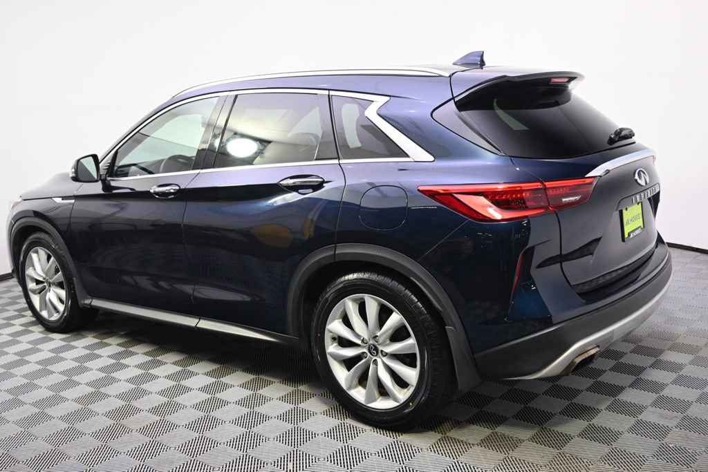 Used 2019 INFINITI QX50 Luxe w/ Cargo Package AWD/4WD image 3