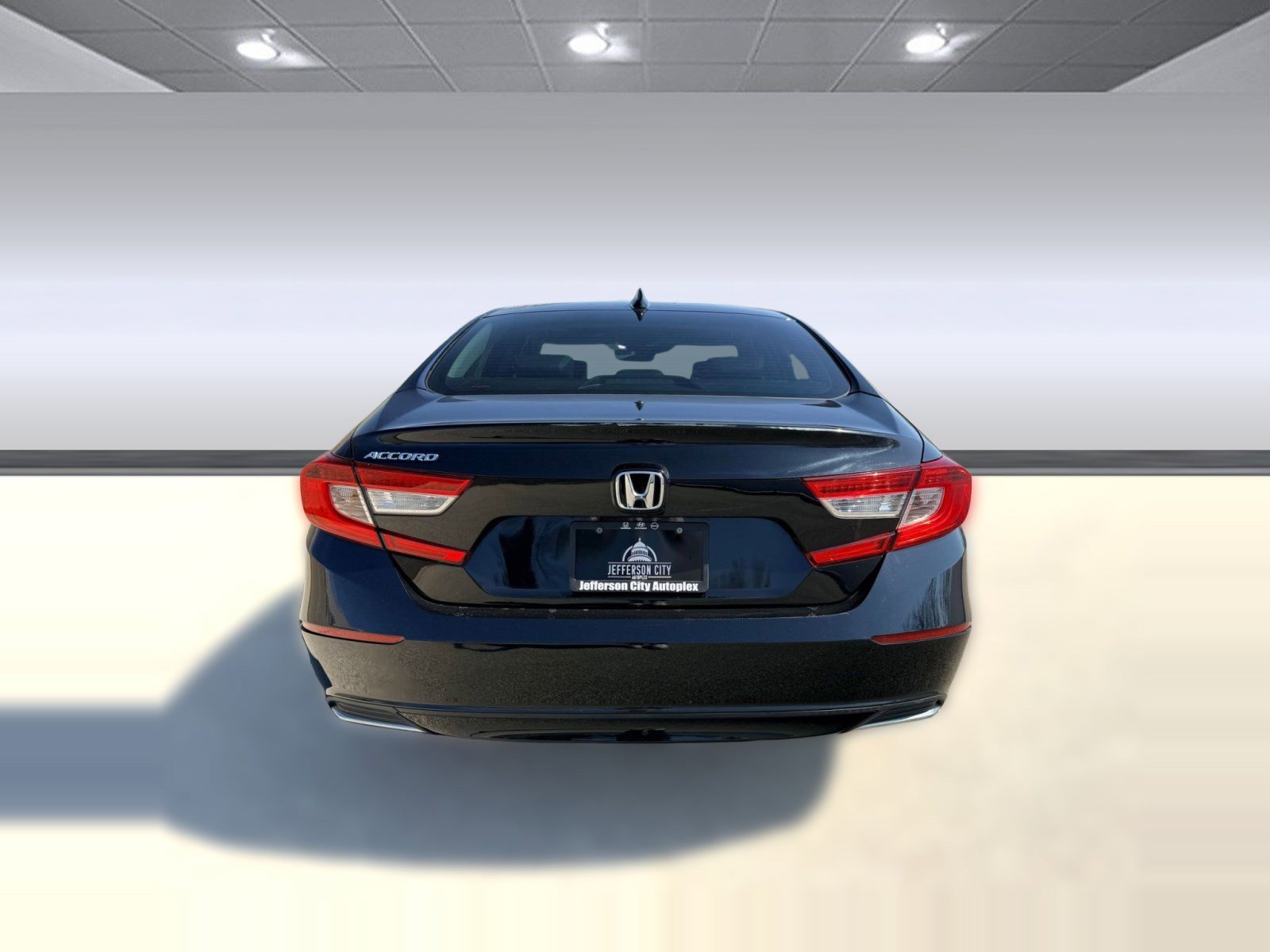 Used 2018 Honda Accord EX-L image 9