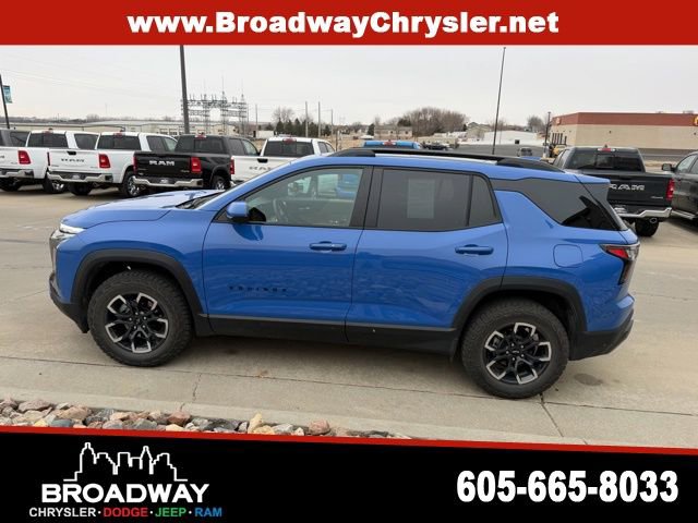 Used 2025 Chevrolet Equinox ACTIV w/ Safety and Technology Package image 4