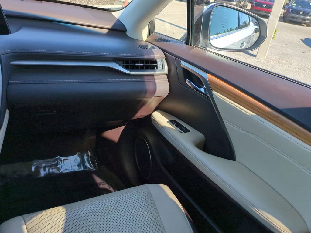 Used 2019 Lexus RX 350 AWD image 16