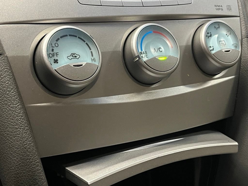 Used 2009 Toyota Camry LE FWD image 8