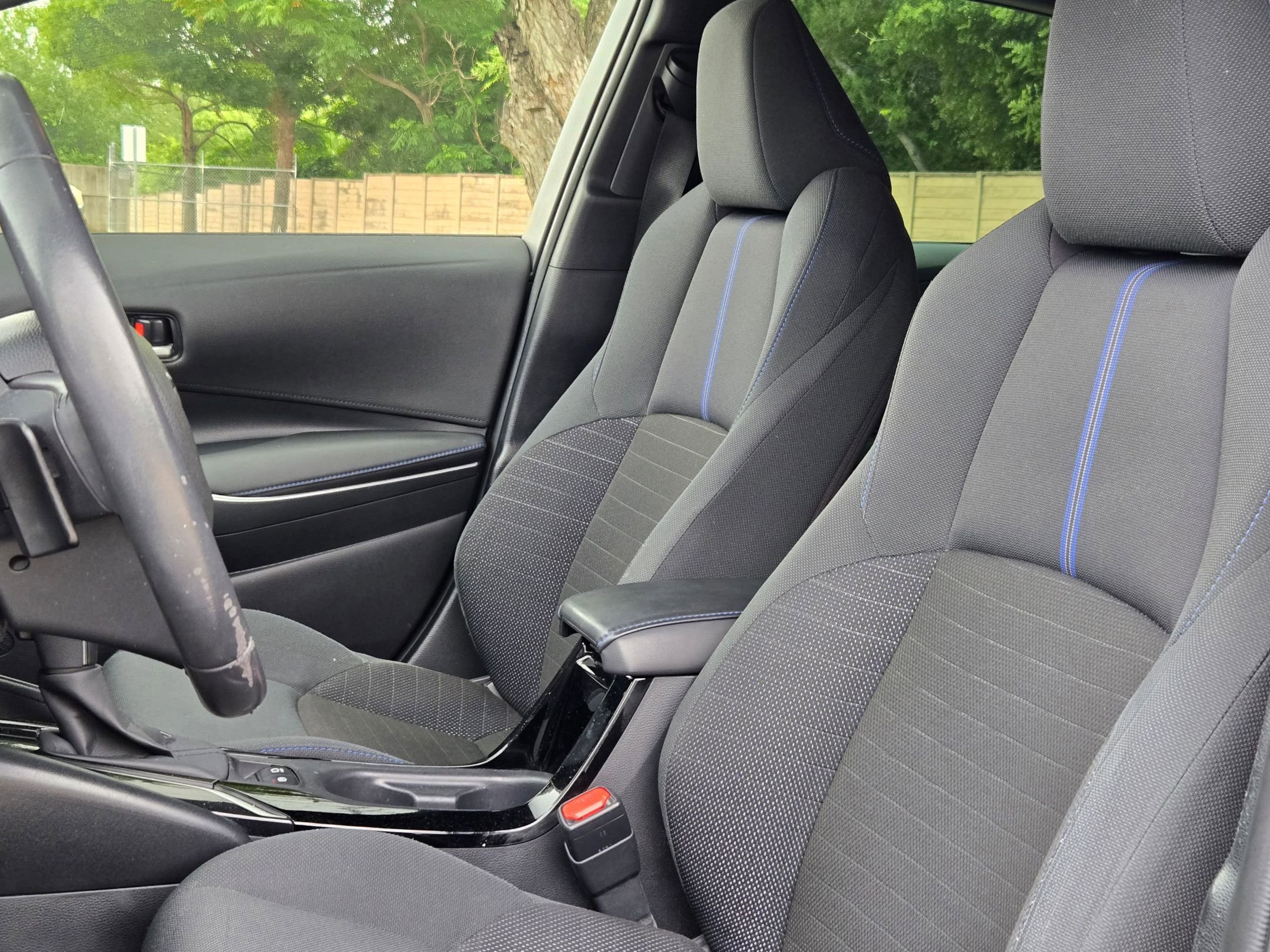 Used 2020 Toyota Corolla SE FWD image 13