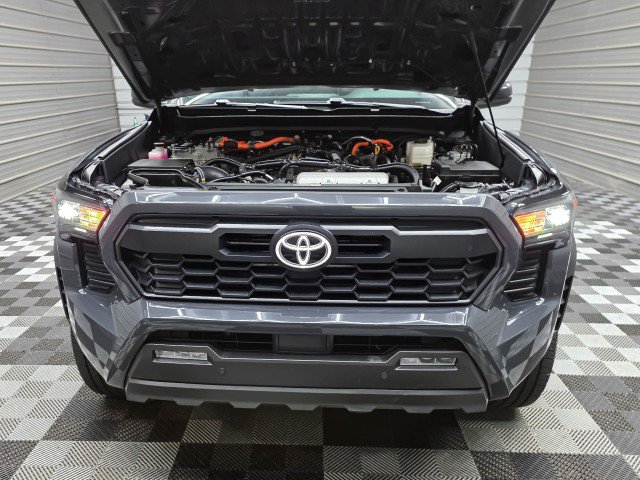 Used 2024 Toyota Tacoma TRD Off-Road w/ TRD Off Road Upgrade Package AWD/4WD image 40
