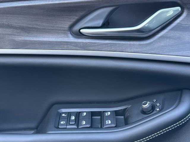 New 2026 Jeep Grand Cherokee Altitude AWD/4WD image 14