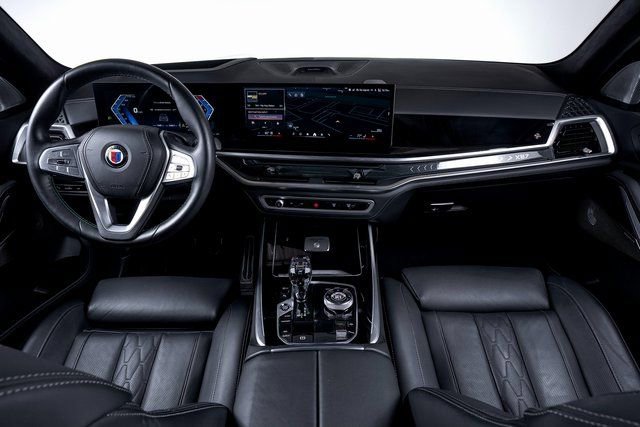 Used 2025 BMW ALPINA XB7 image 41