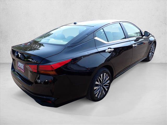 Used 2023 Nissan Altima 2.5 SV w/ SV Premium Package FWD video 4