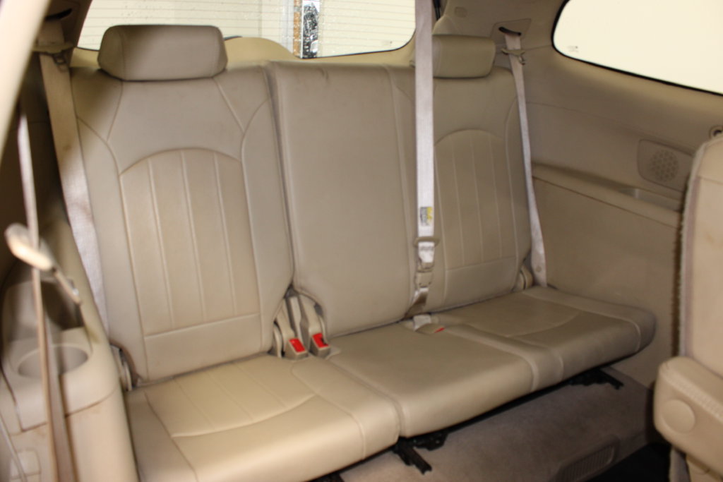Used 2012 Buick Enclave Leather FWD image 8