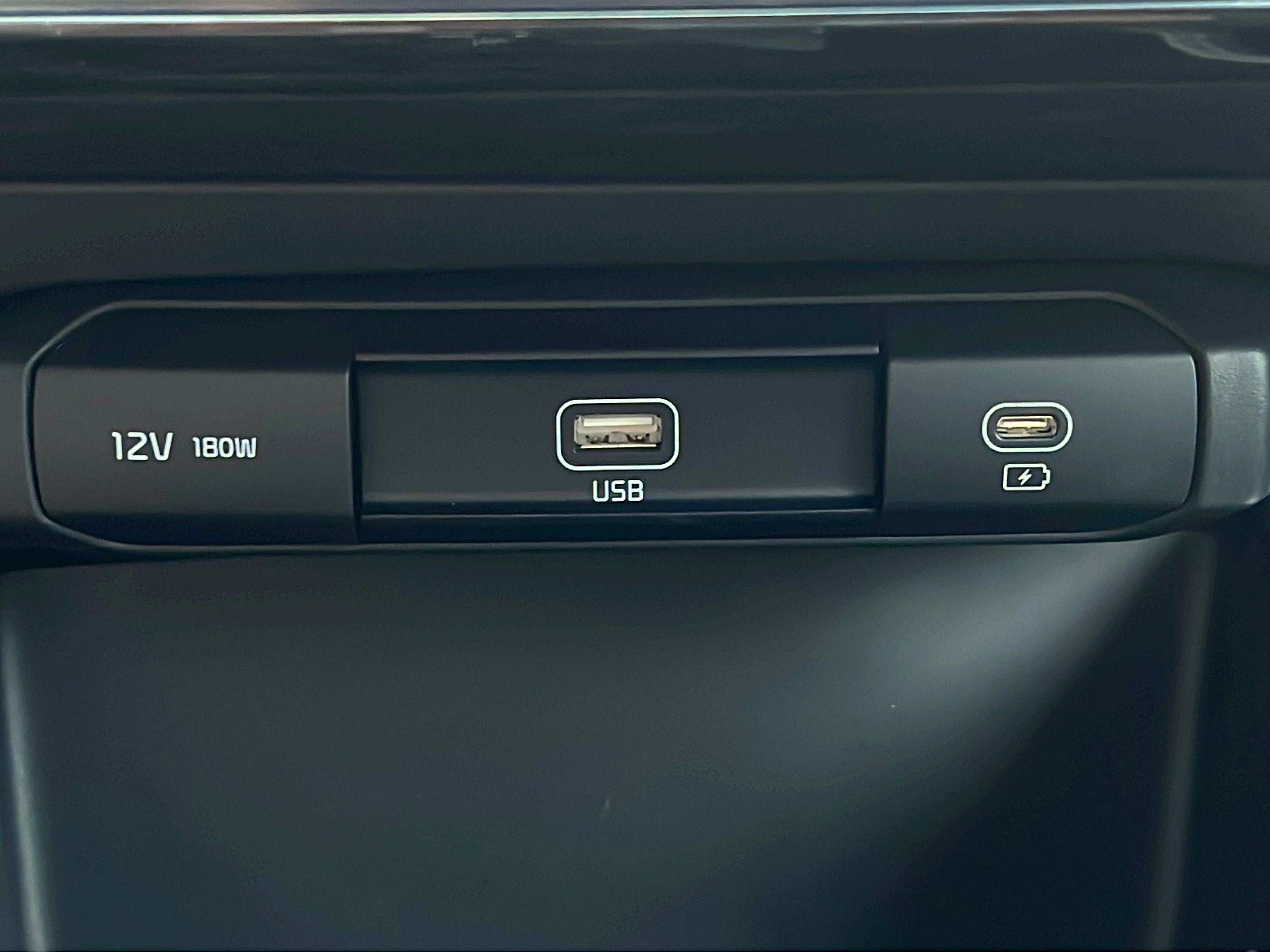 Certified 2024 Kia Niro LX FWD image 24