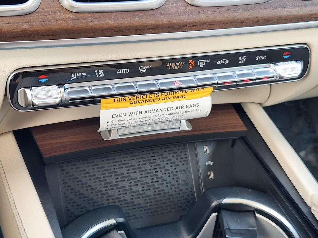 New 2026 Mercedes-Benz GLS 580 4MATIC image 25