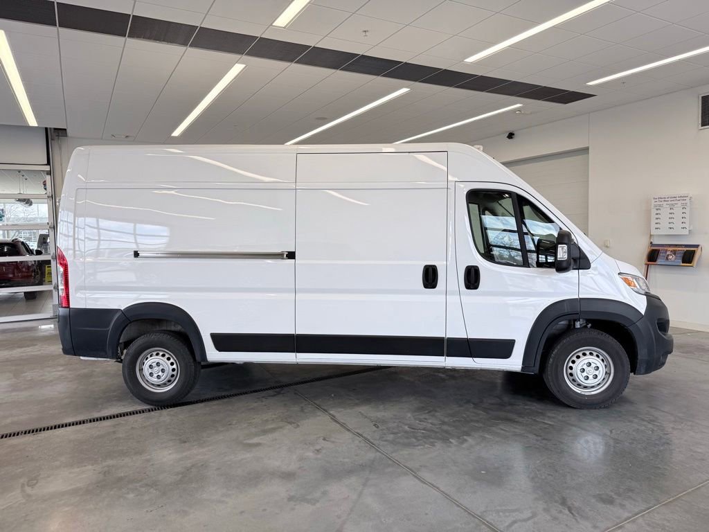 Used 2026 RAM ProMaster 2500 w/ Convenience Group FWD image 2