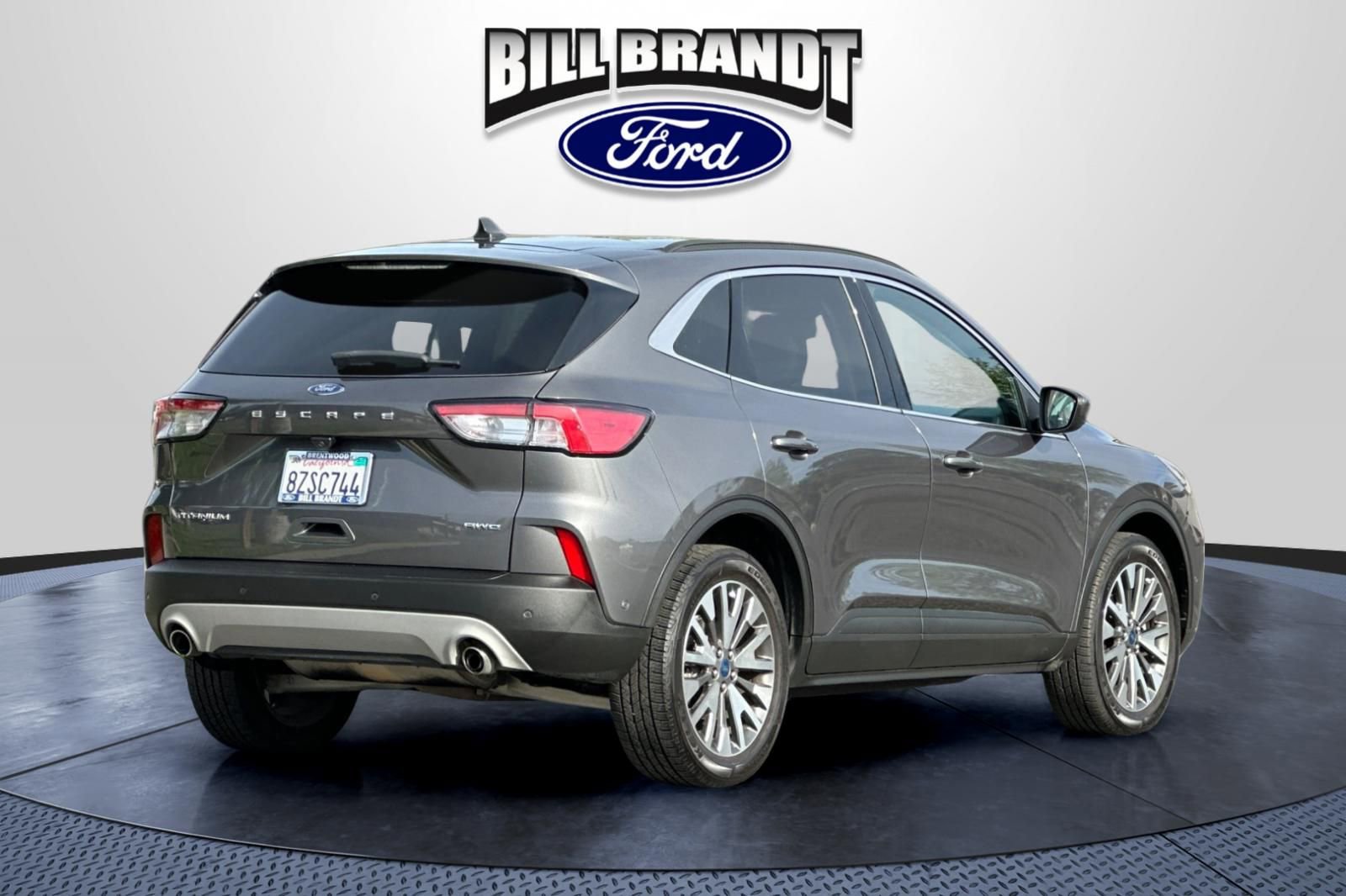 Used 2021 Ford Escape Titanium AWD/4WD image 3