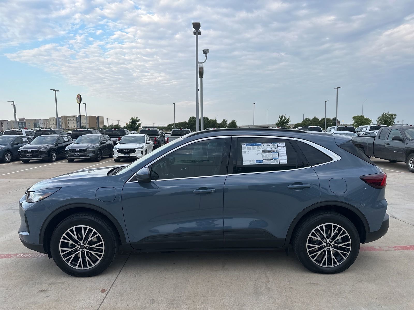 New 2025 Ford Escape SE image 6