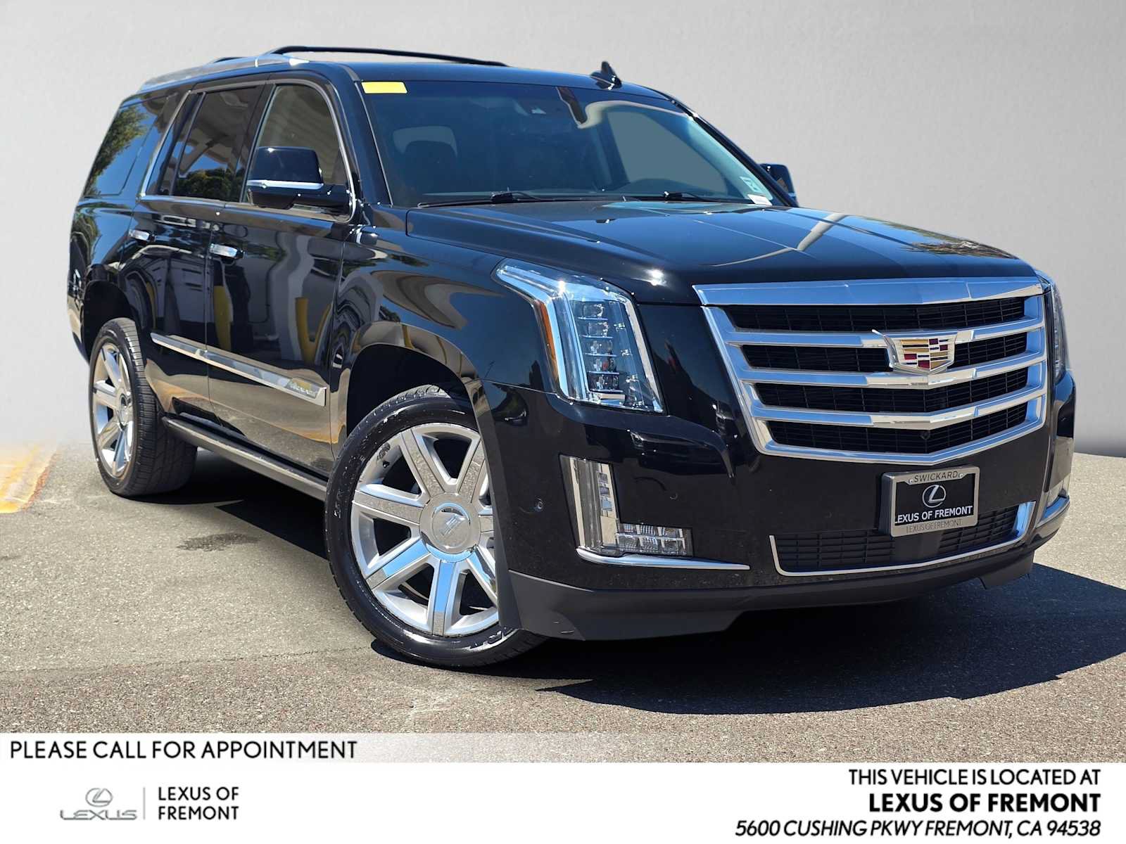 Used 2017 Cadillac Escalade Premium Luxury AWD/4WD image 1