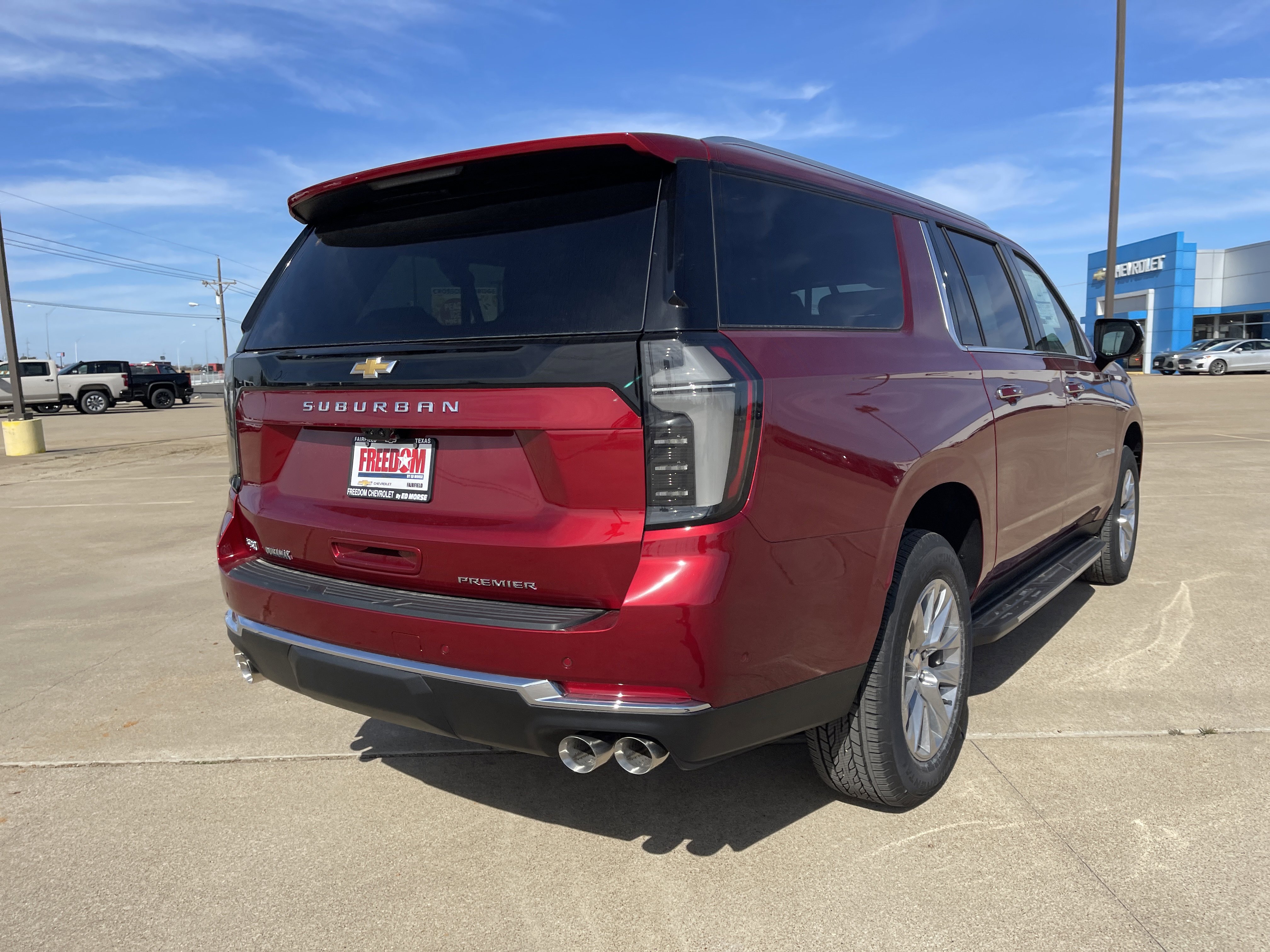 New 2026 Chevrolet Suburban Premier image 4