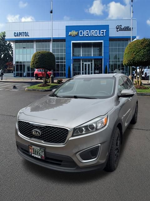 Used 2017 Kia Sorento LX w/ LX Convenience Package image 27