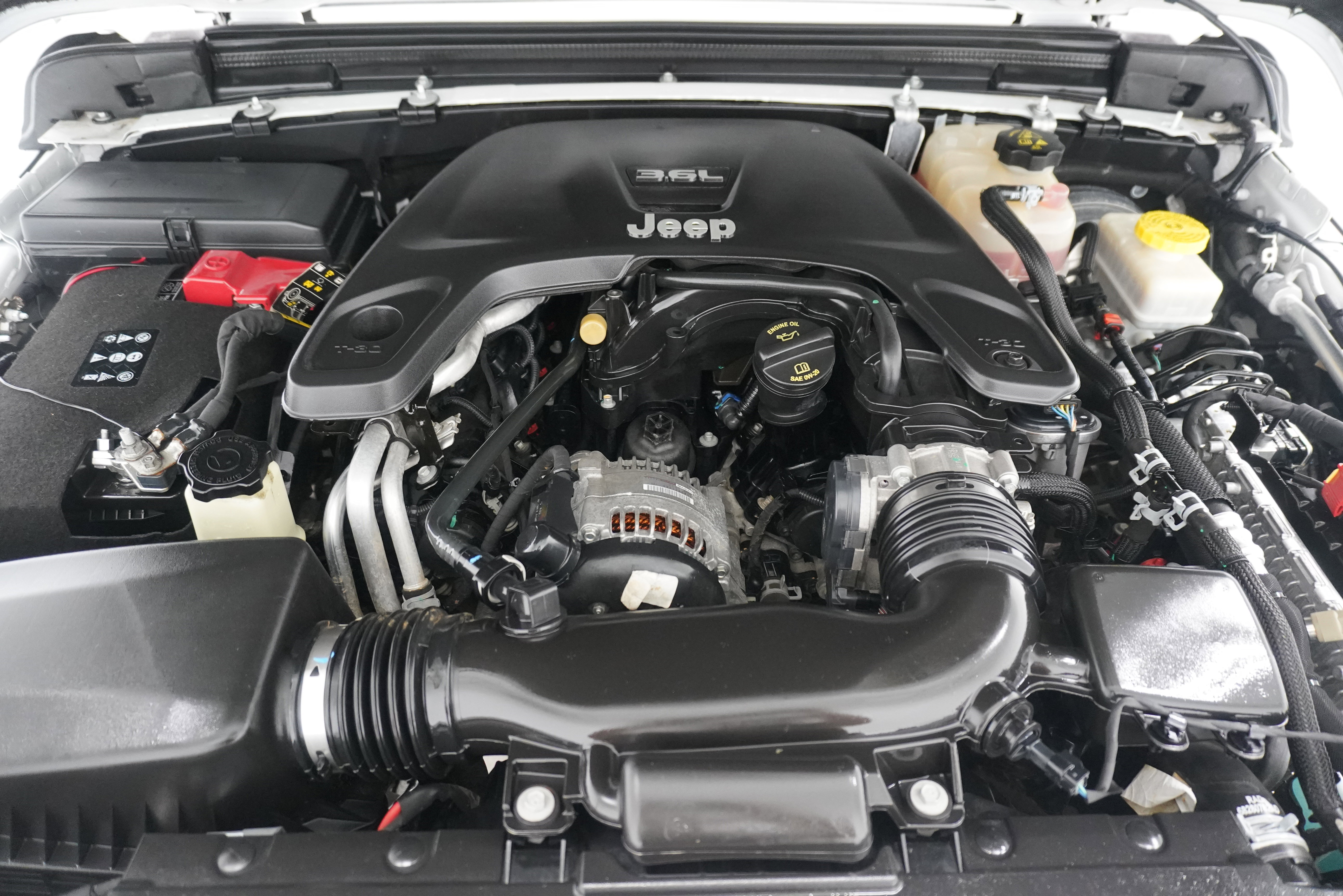 Used 2019 Jeep Wrangler Unlimited Rubicon AWD/4WD image 31