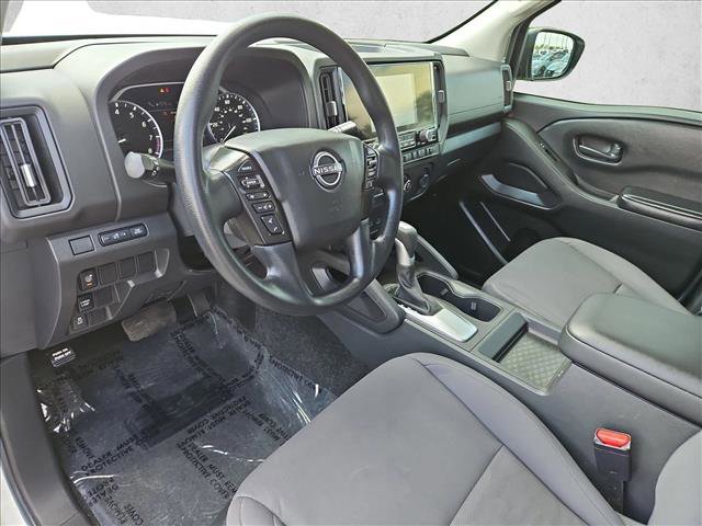 Used 2025 Nissan Frontier S image 12