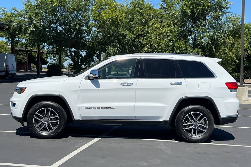 Used 2019 Jeep Grand Cherokee Limited w/ Luxury Group II AWD/4WD image 14
