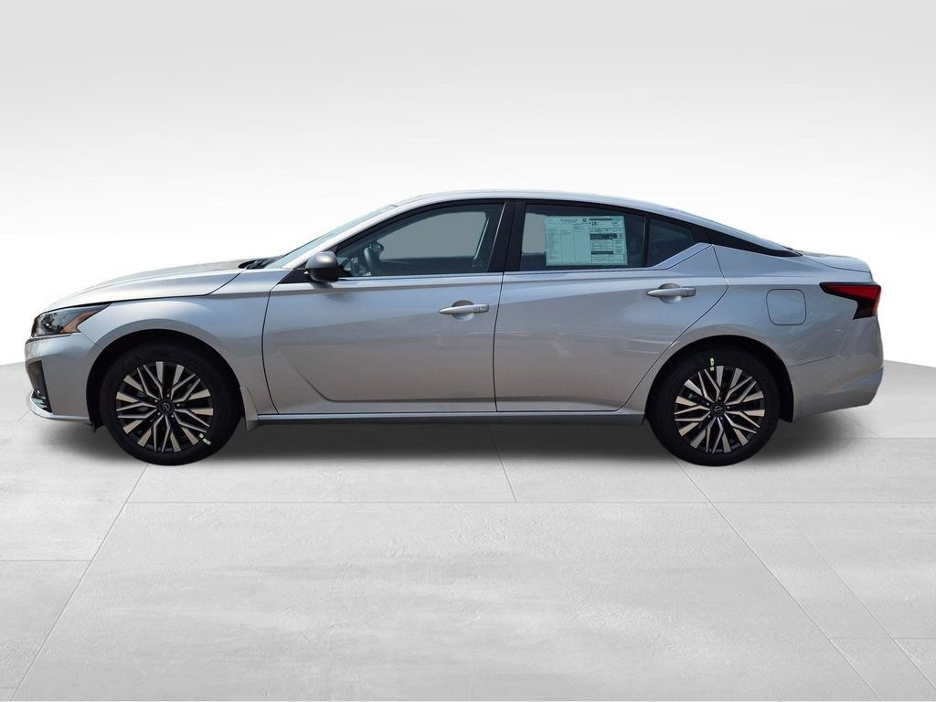 New 2026 Nissan Altima 2.5 SV AWD/4WD image 12