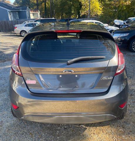 Used 2015 Ford Fiesta SE w/ Comfort Package image 4