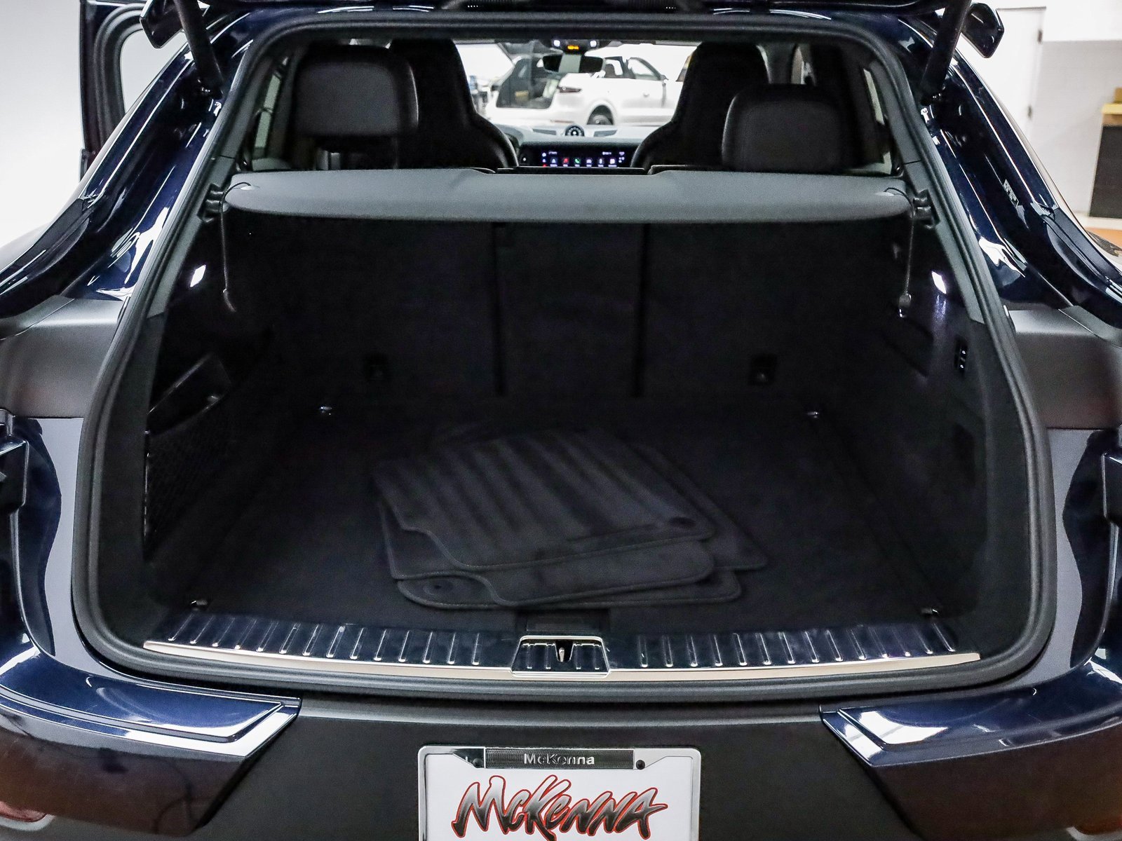 Used 2024 Porsche Cayenne Turbo GT image 29