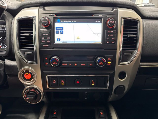 Used 2018 Nissan Titan SV w/ SV Convenience Package AWD/4WD image 8