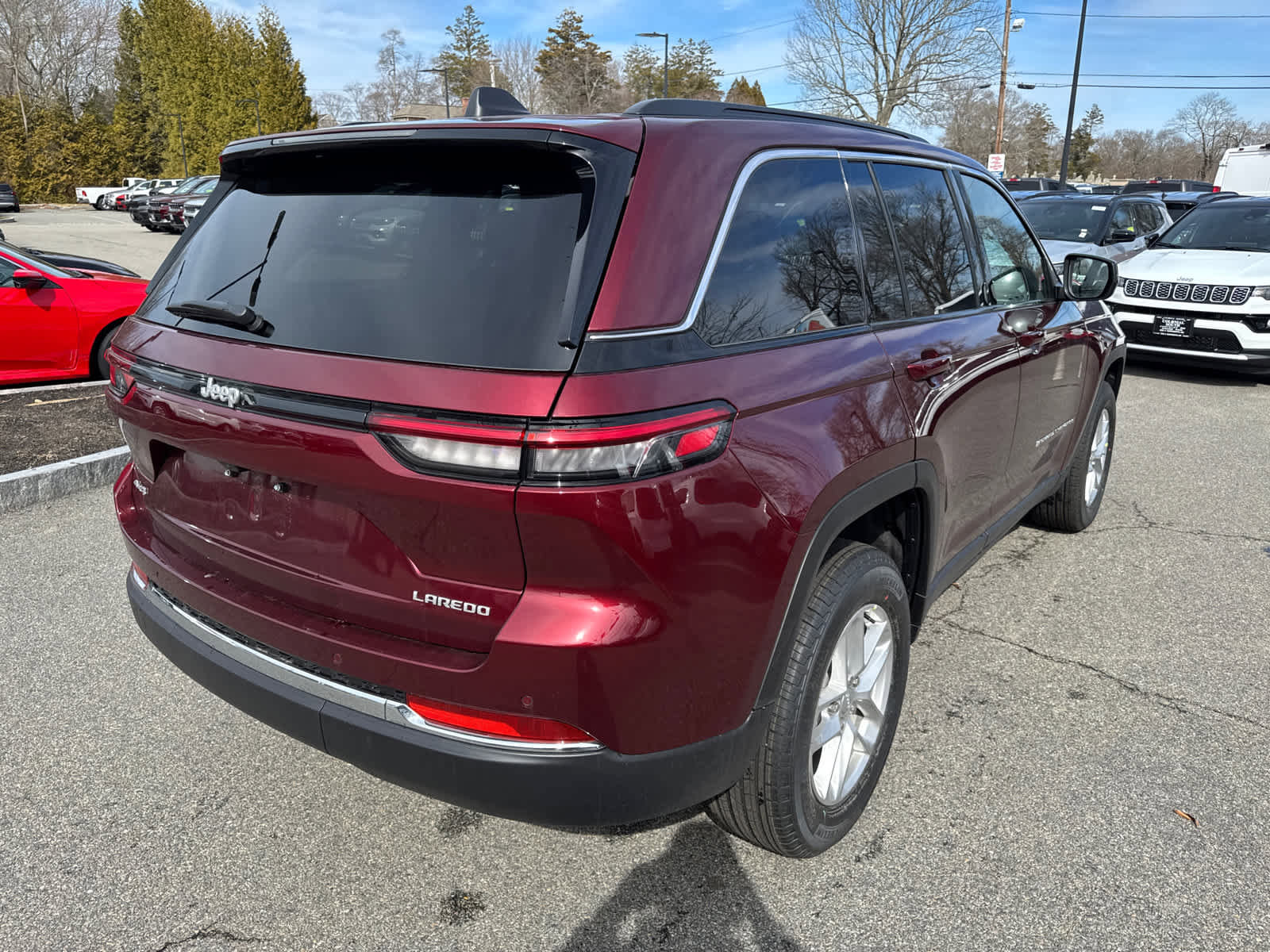 New 2025 Jeep Grand Cherokee Laredo X w/ Trailer Tow Package image 6