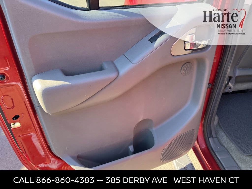 Used 2016 Nissan Frontier SL image 17