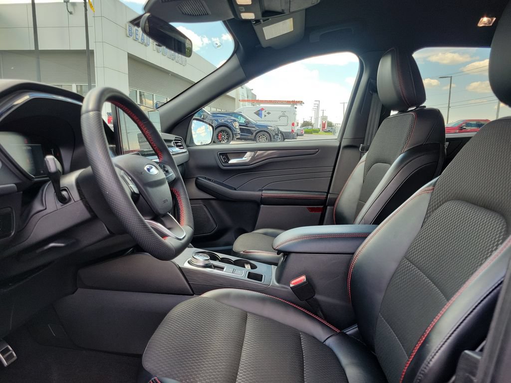Certified 2023 Ford Escape ST-Line w/ Tech Pack #1 FWD image 18
