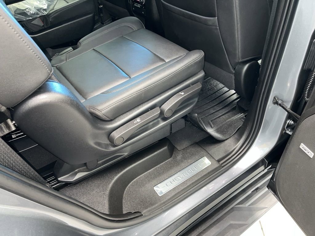 Used 2022 Chevrolet Tahoe LT w/ Luxury Package AWD/4WD image 20