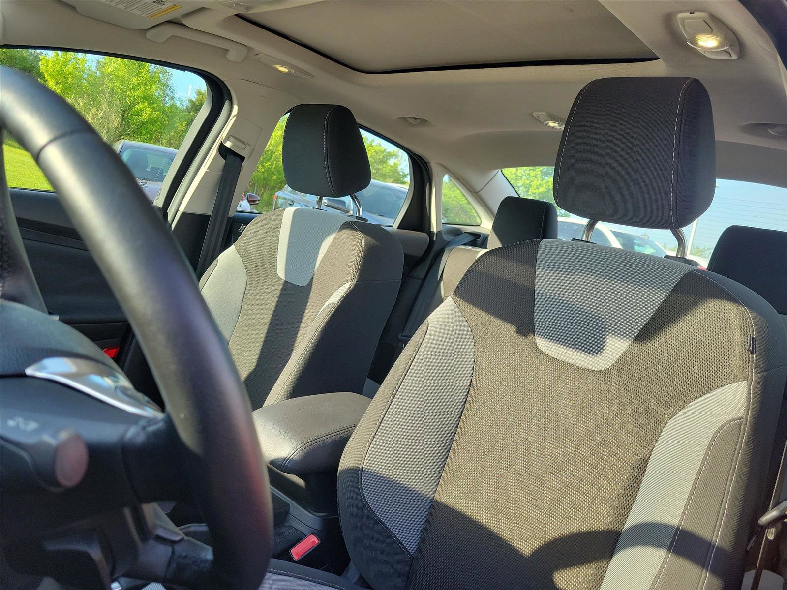 Used 2012 Ford Focus SE image 16